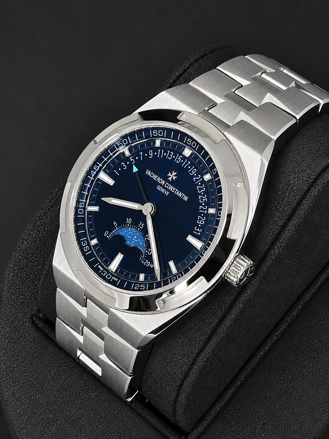 Vacheron Constantin Overseas Moon Phase Retrograde Date Stainless Steel / Blue