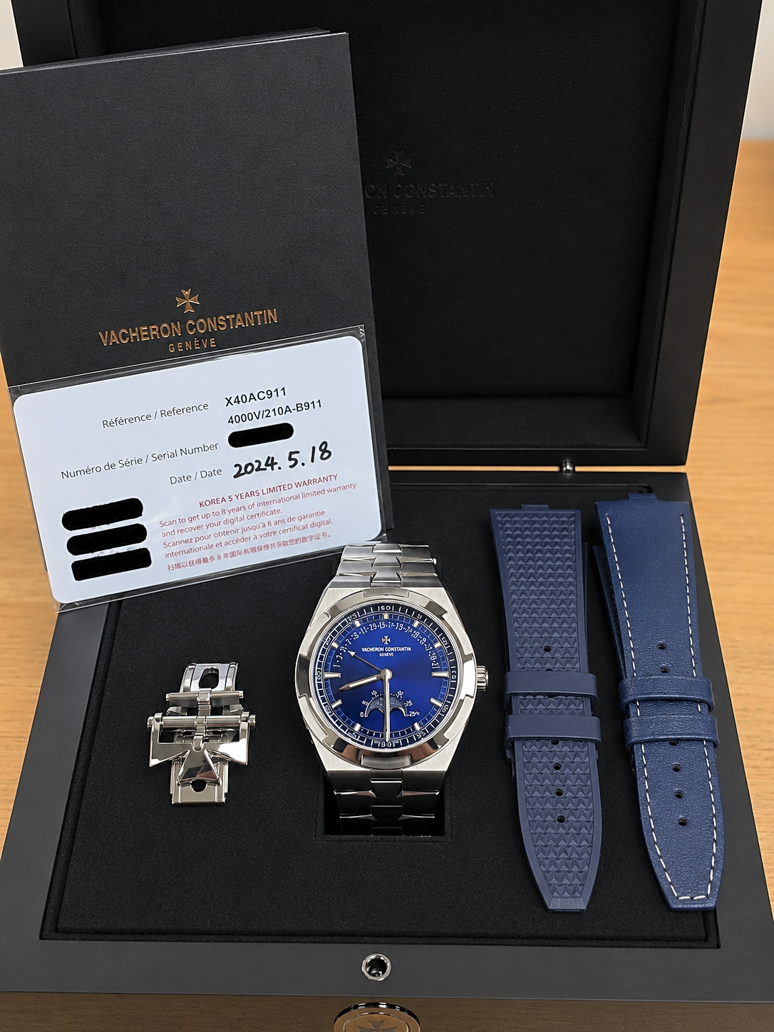 Vacheron Constantin Overseas Moon Phase Retrograde Date Stainless Steel / Blue