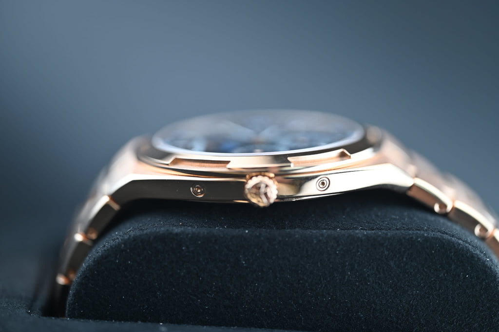 Vacheron Constantin Overseas Perpetual Calendar Ultra thin 4300V/220R-B509