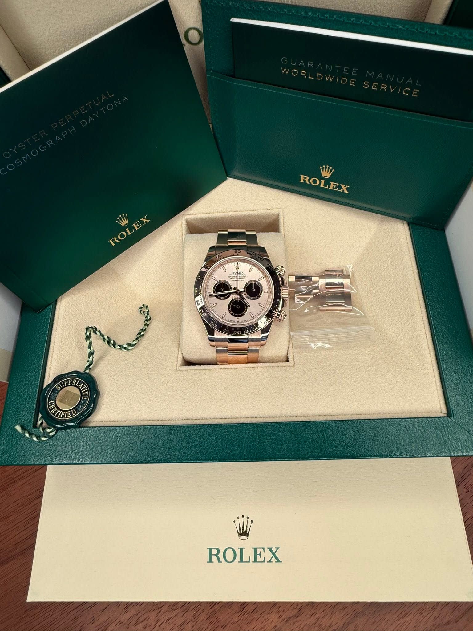 Rolex Daytona Cosmograph Daytona Everose / Sundust - Black / Oyster 126505-0003