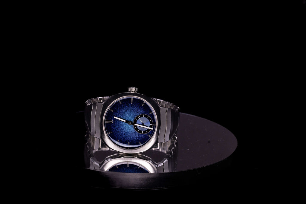 H. Moser & Cie. Streamliner Small Seconds Blue Enamel
