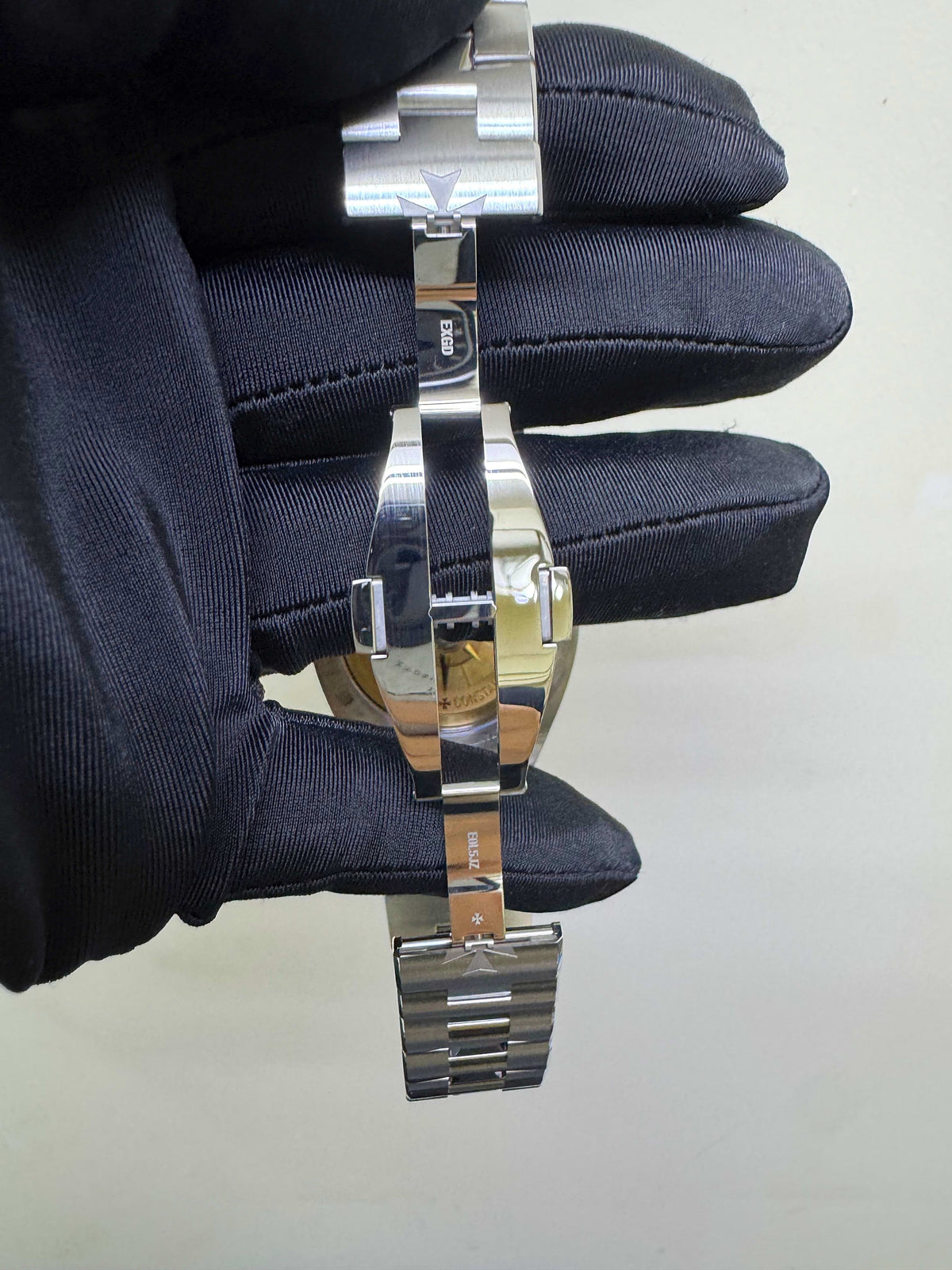 Vacheron Constantin Overseas Date Stainless Steel / Black