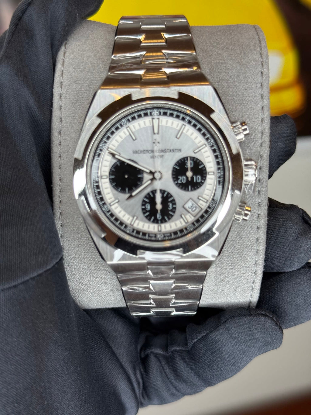 Vacheron Constantin Overseas Chronograph 5520V/210A-B686