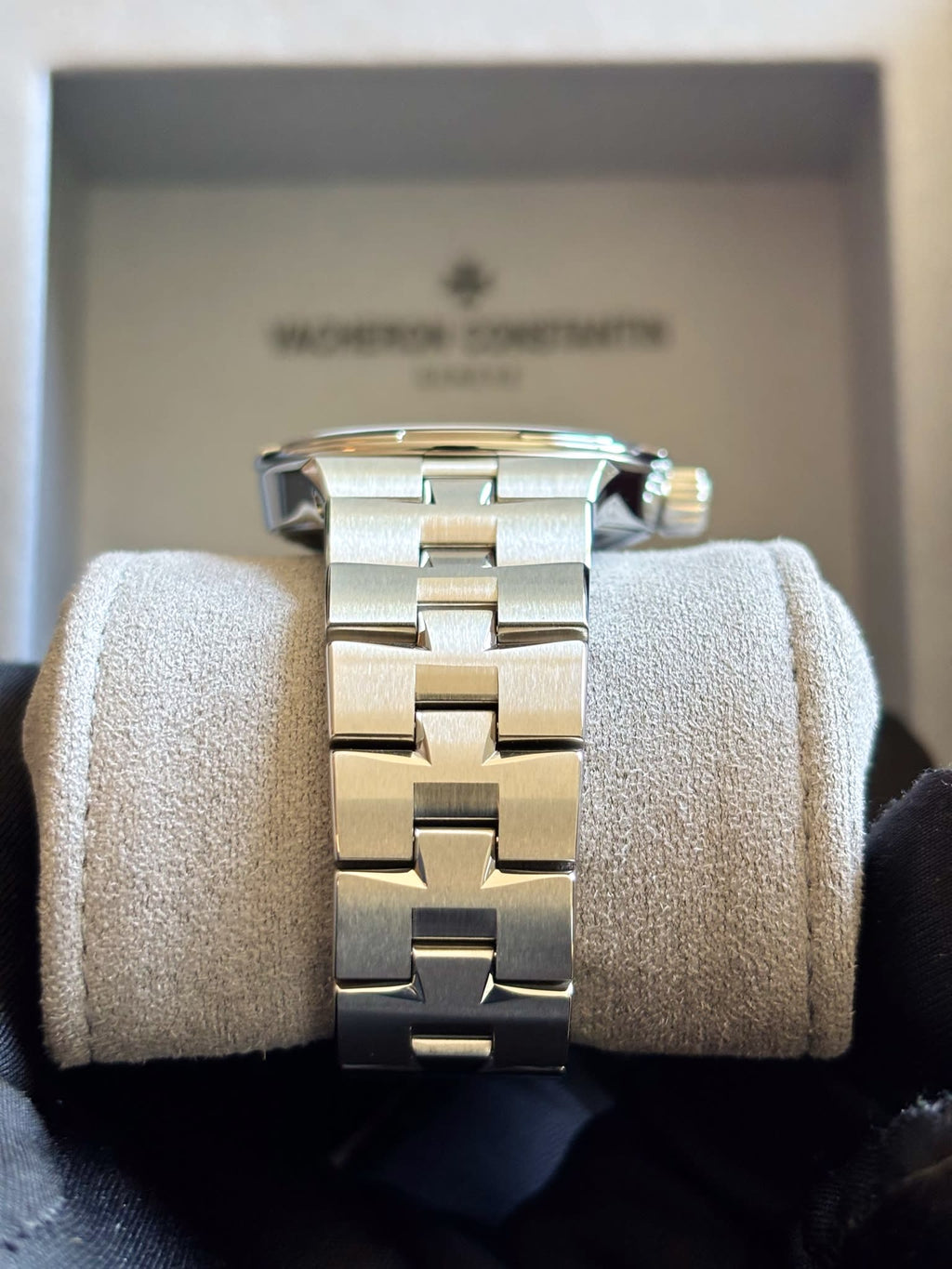 Vacheron Constantin Overseas