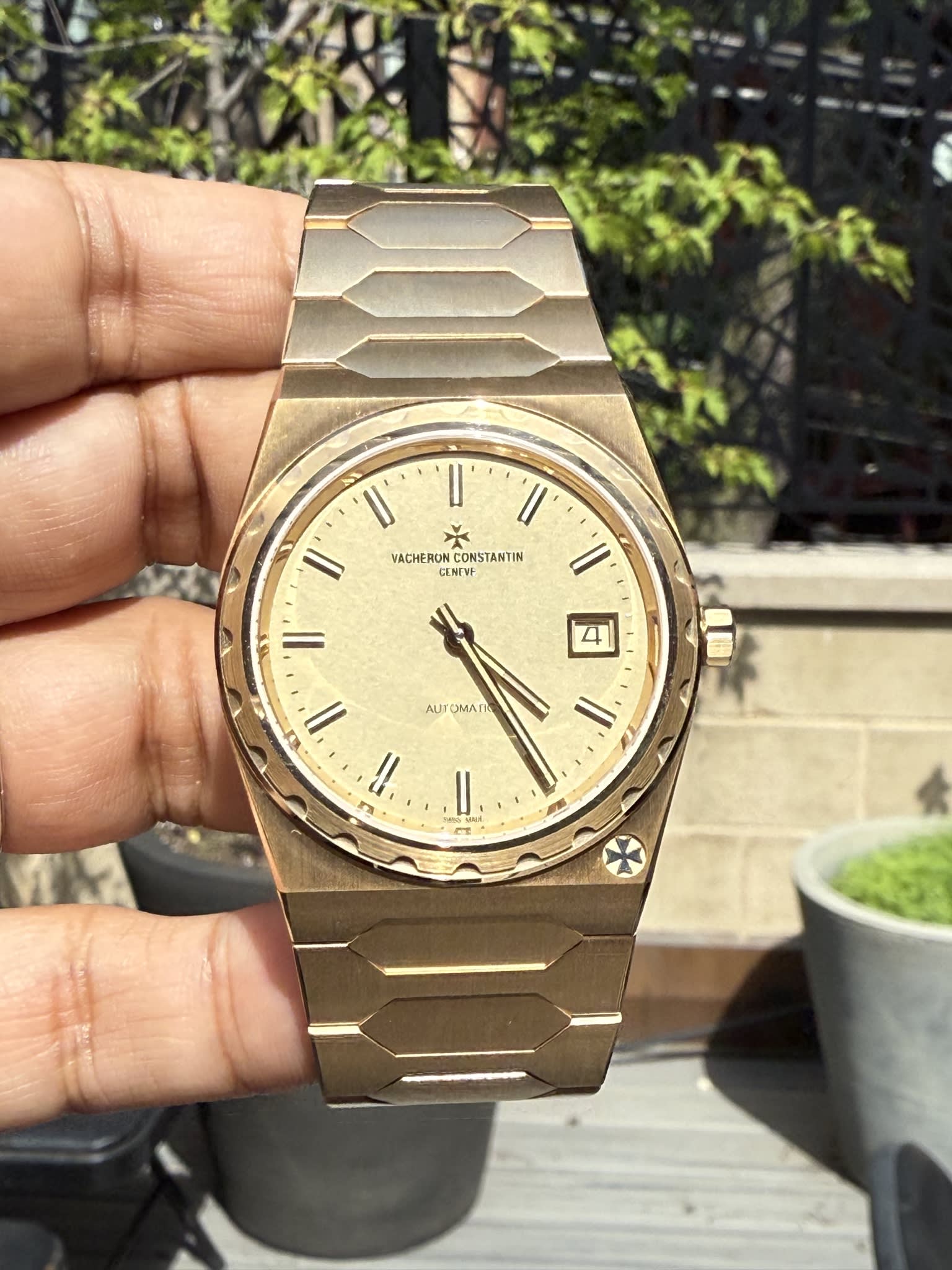 Vacheron Constantin Historiques 222 Yellow Gold / Champagne 4200H/222J-B935