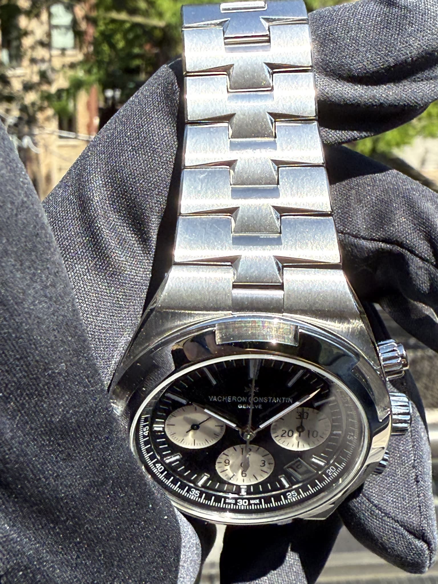 Vacheron Constantin Overseas Chronograph Stainless Steel / Black 5520V/210A-B481