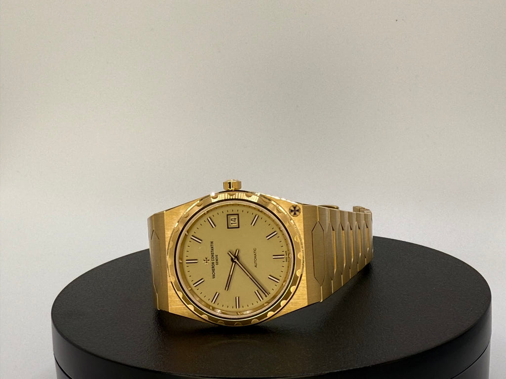 Vacheron Constantin Historiques 222 Yellow Gold / Champagne 4200H/222J-B935