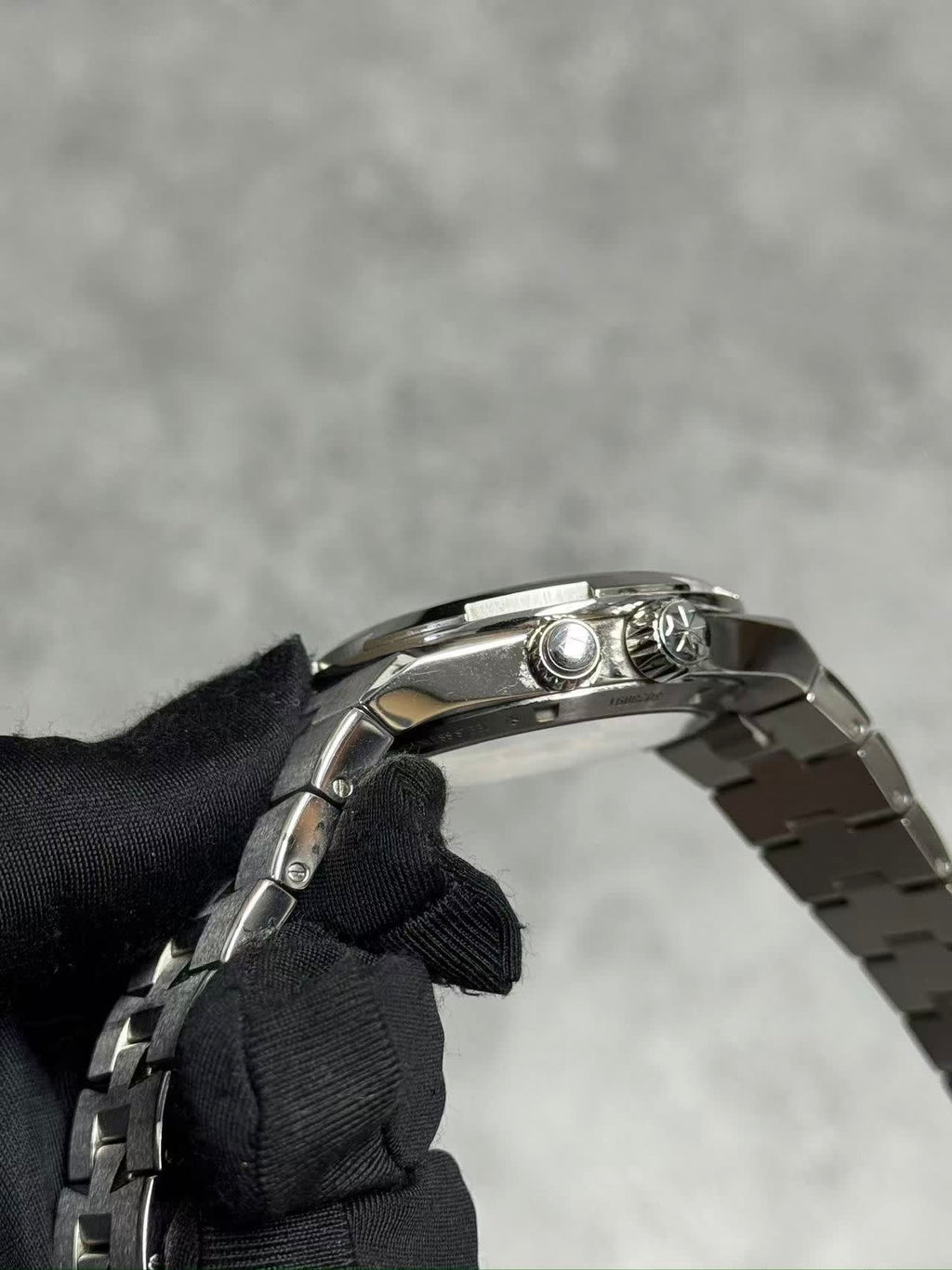 Vacheron Constantin Overseas Dual Time Stainless Steel / Blue 7920V/210A-B334