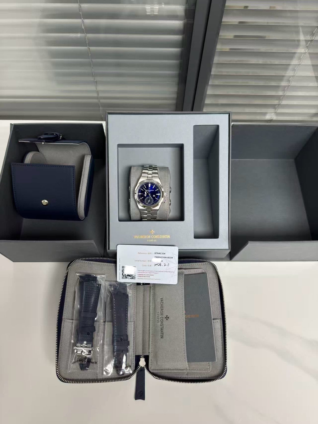 Vacheron Constantin Overseas Dual Time Stainless Steel / Blue 7920V/210A-B334