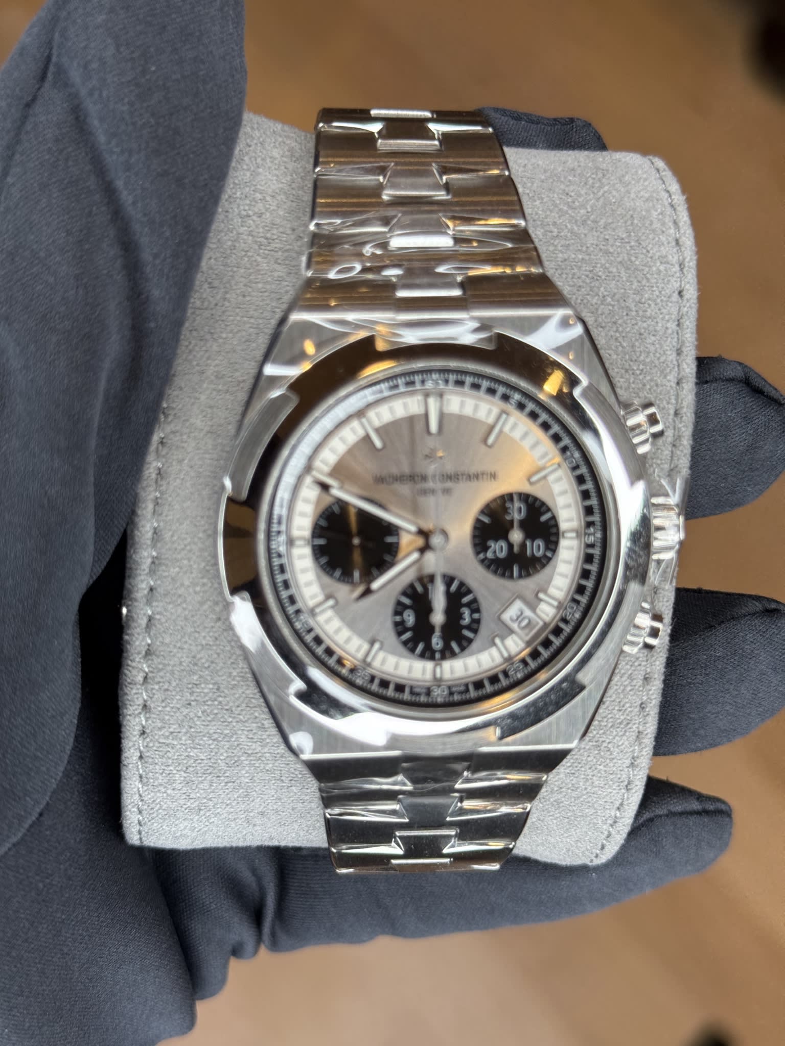 Vacheron Constantin Overseas Chronograph 5520V/210A-B686