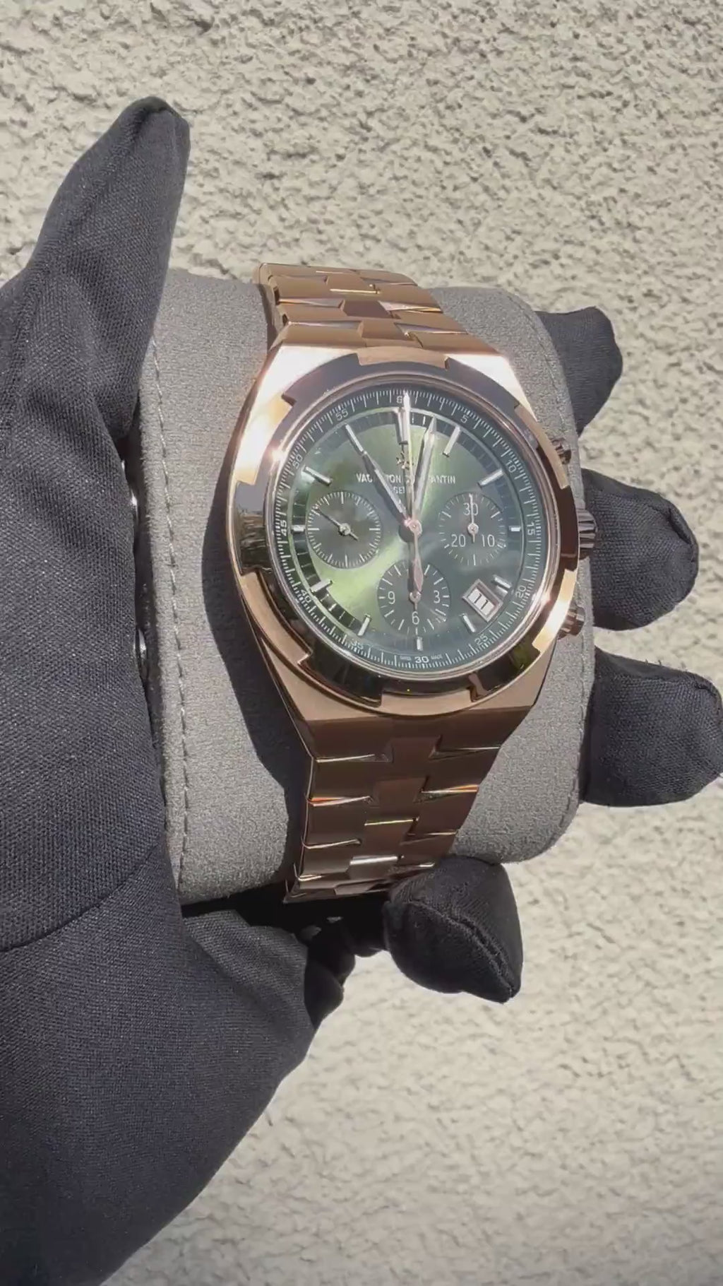 Vacheron Constantin Overseas Chronograph Pink Gold / Green 5520V/210R-B966