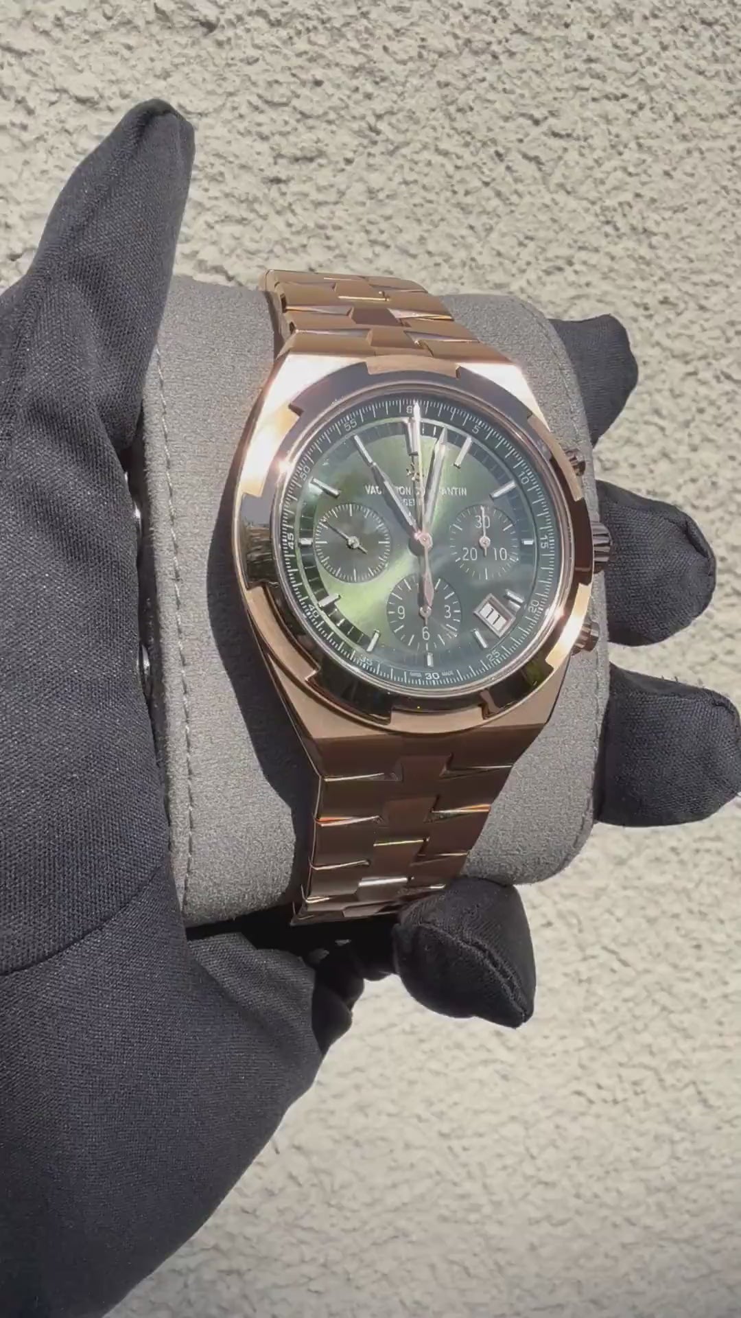 Vacheron Constantin Overseas Chronograph Pink Gold / Green 5520V/210R-B966