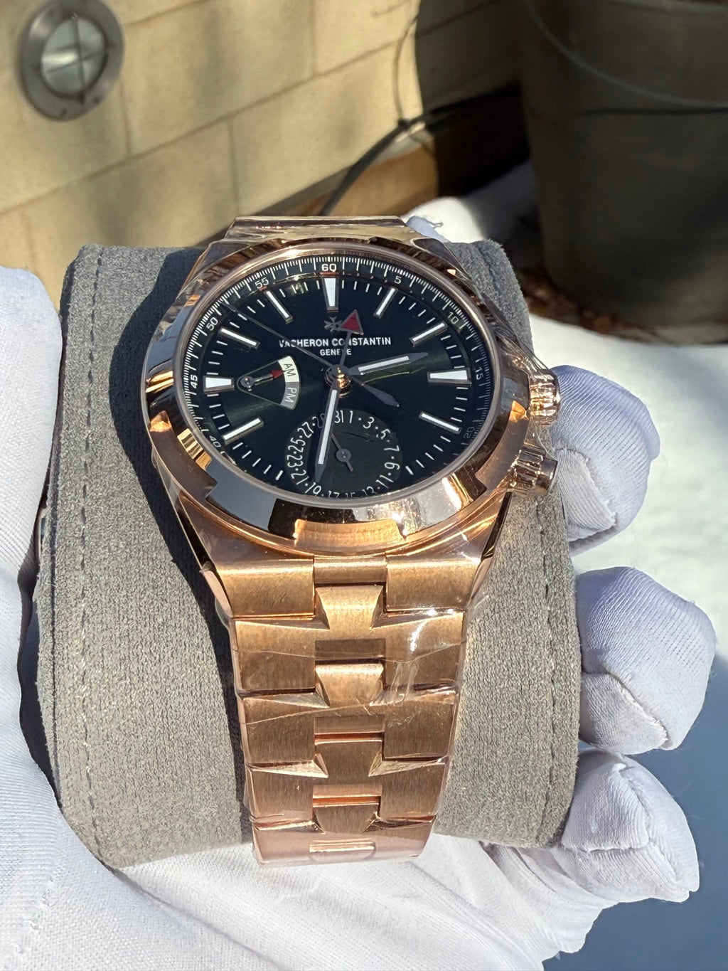Vacheron Constantin Overseas Dual Time Pink Gold / Green 7920V/210R-B965