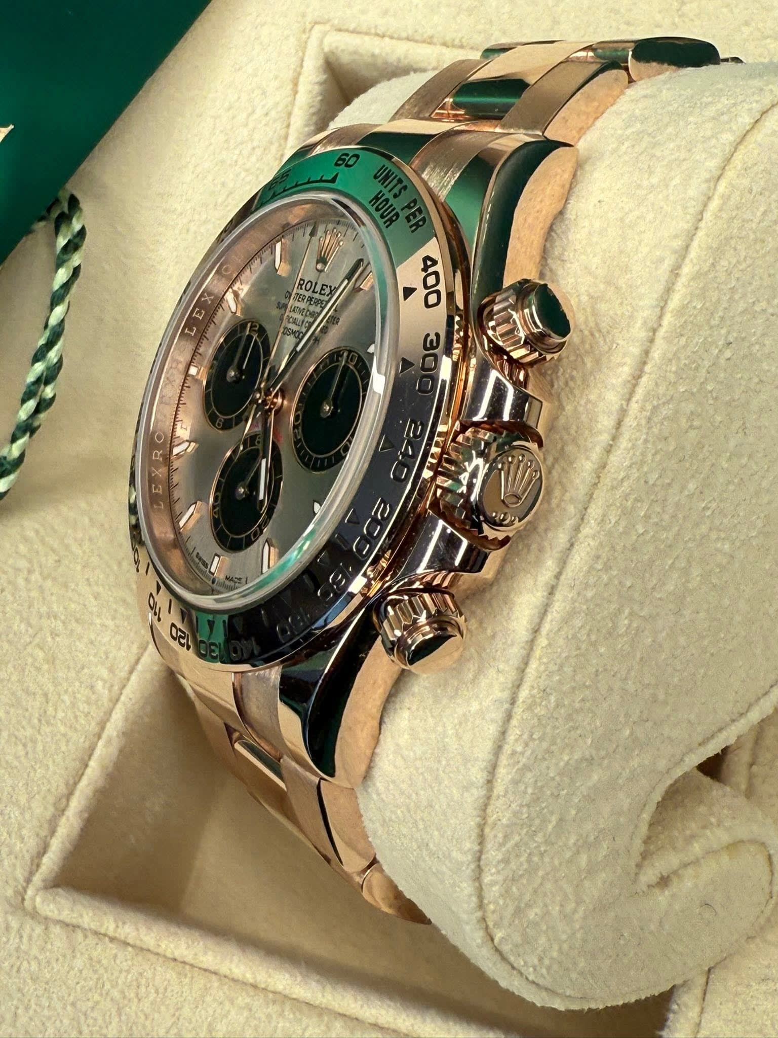 Rolex Daytona Cosmograph Daytona Everose / Sundust - Black / Oyster 126505-0003