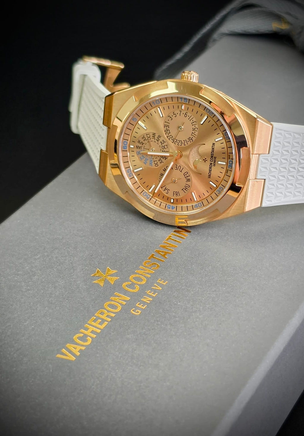 Vacheron Constantin Overseas Ultra-Thin Perpetual Calendar Pink Gold / Pink Gold