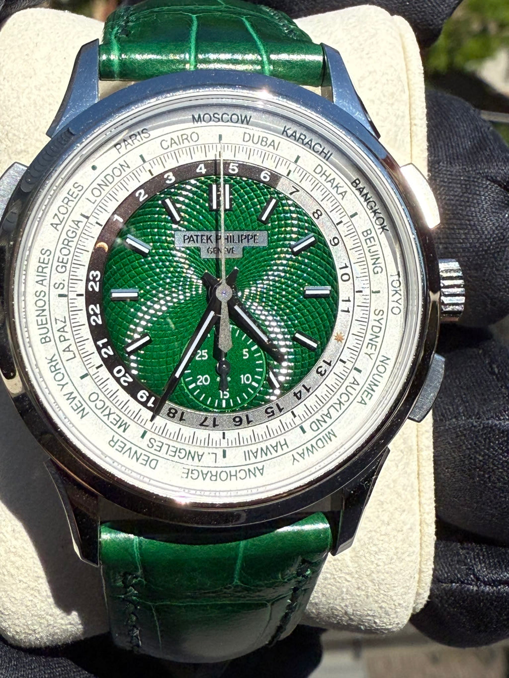 Patek Philippe Complications World Time Chronograph 5930 Platinum / Green 5930P-001