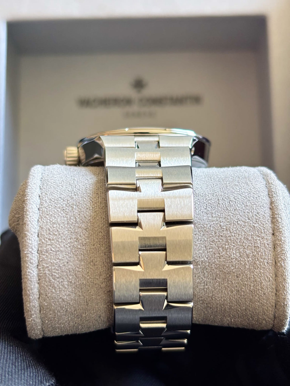 Vacheron Constantin Overseas