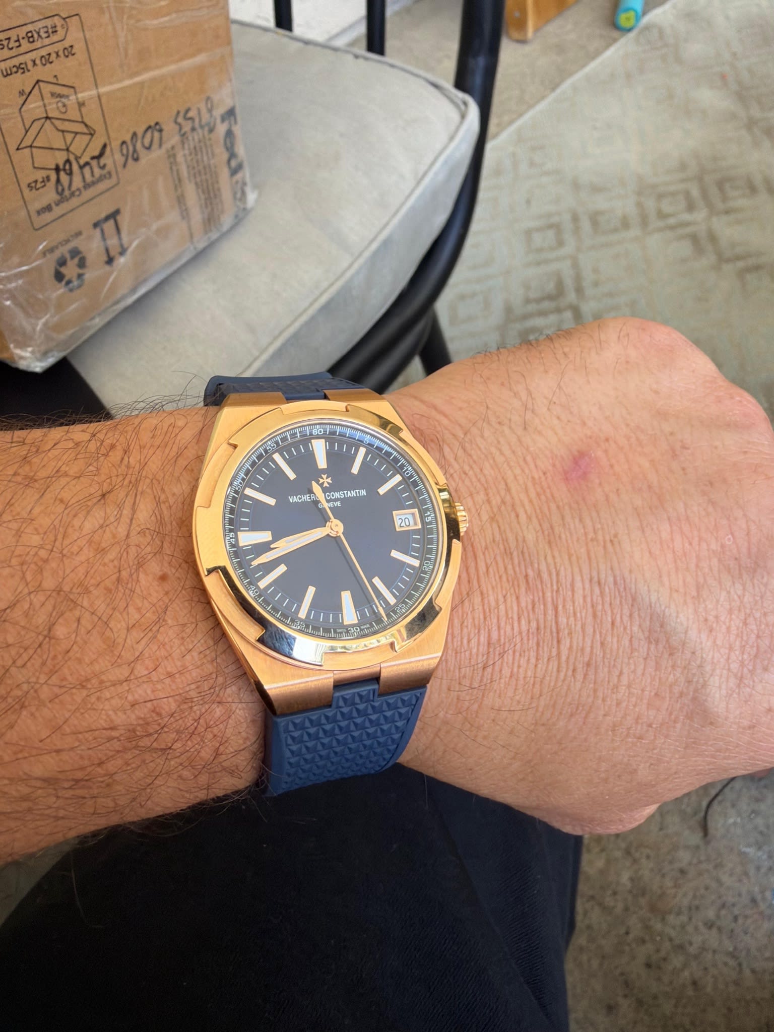 Vacheron Constantin Overseas Date Pink Gold / Blue