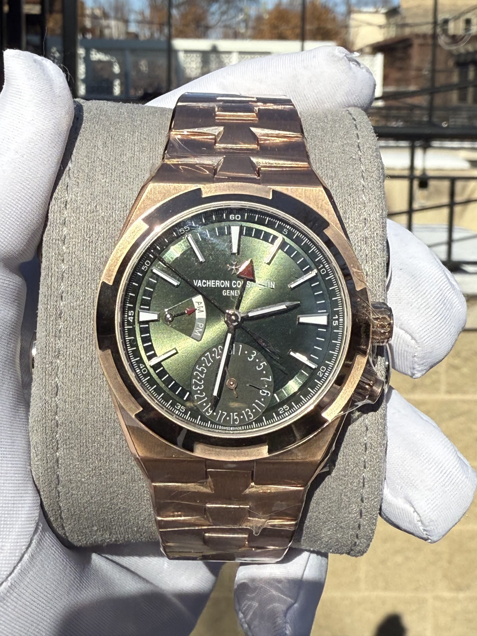 Vacheron Constantin Overseas Dual Time Pink Gold / Green 7920V/210R-B965