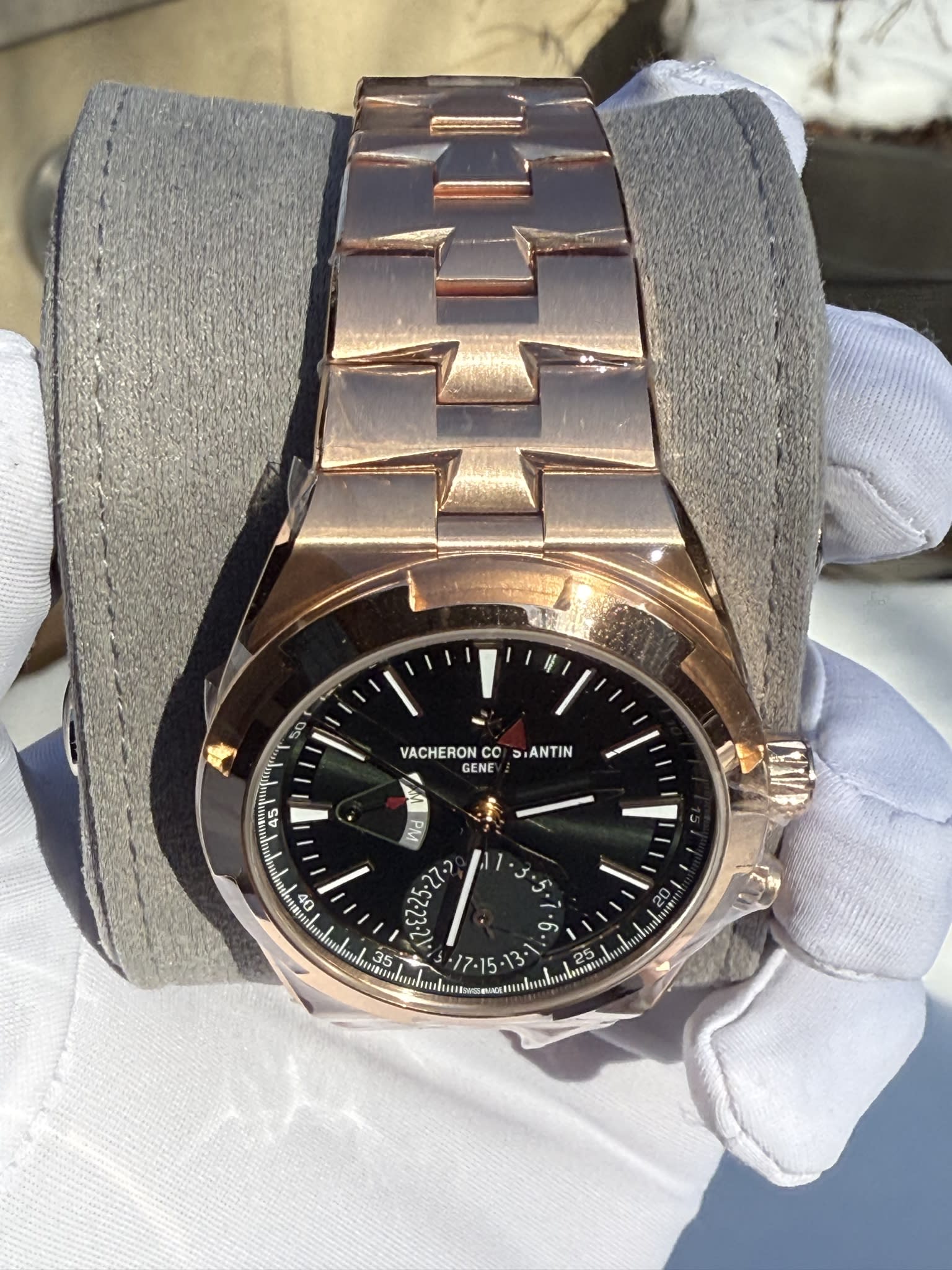 Vacheron Constantin Overseas Dual Time Pink Gold / Green 7920V/210R-B965