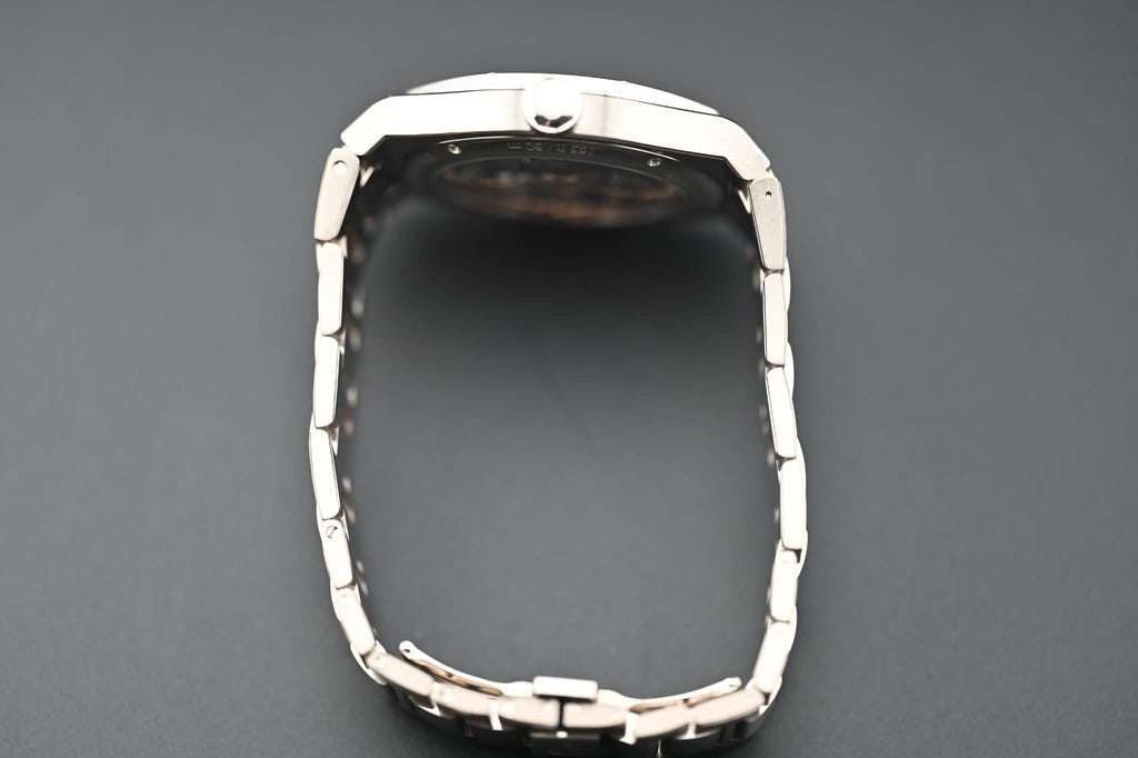 Girard Perregaux Laureato Skeleton 42mm (White Gold, LE 100) 81015-53-3240-1GM
